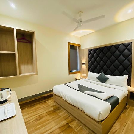 Hotel Comfort- Andheri West Mumbai Exterior foto
