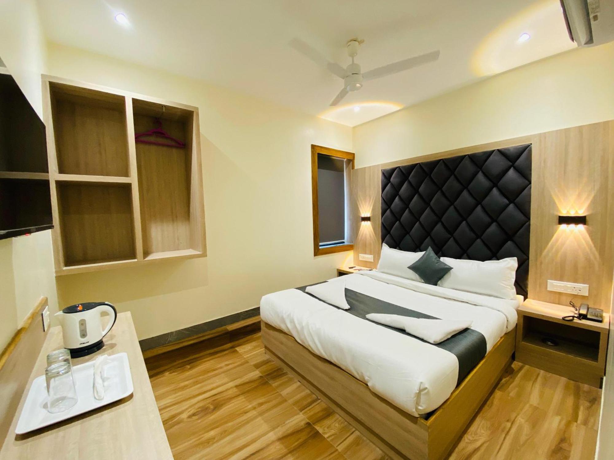 Hotel Comfort- Andheri West Mumbai Exterior foto